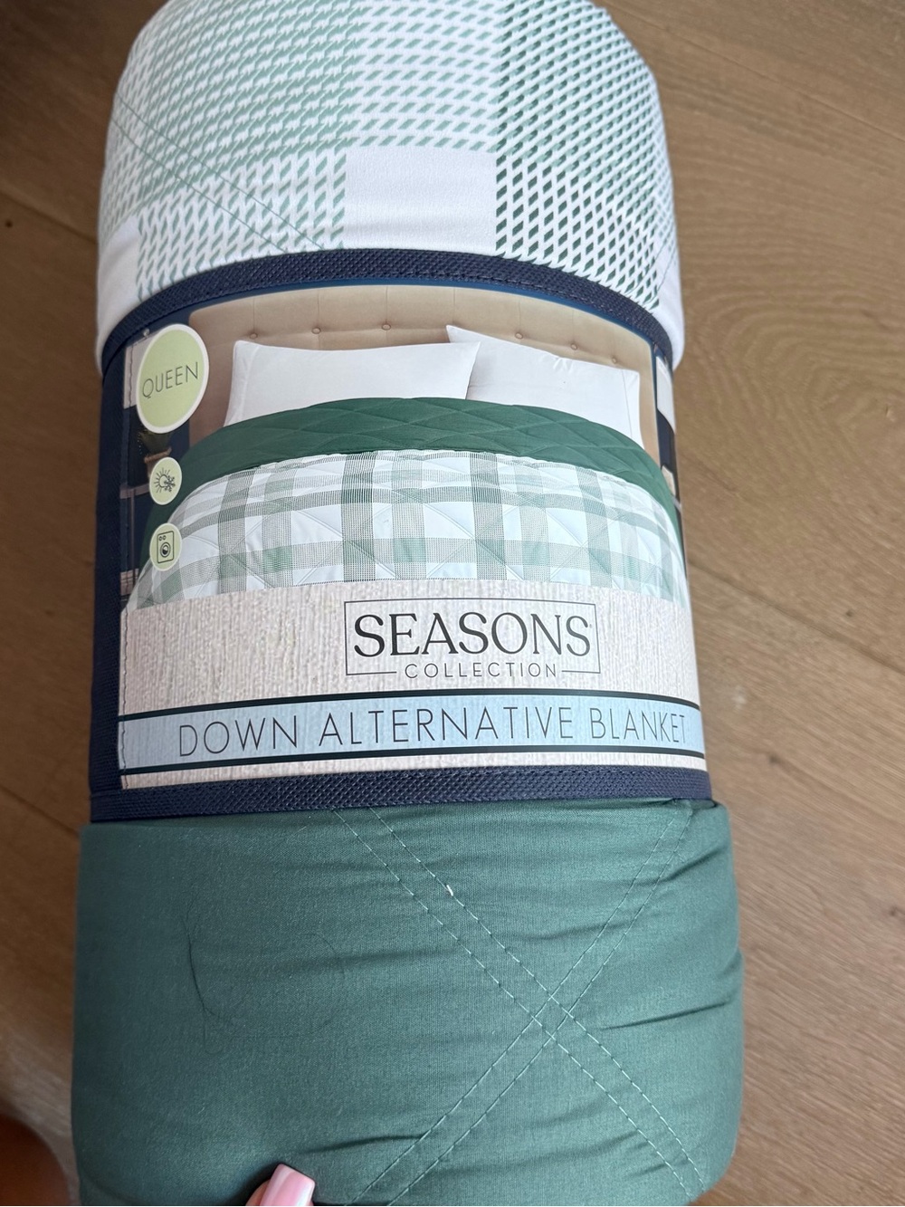 Sean Collection Green Quilted Down Alternative Blanket